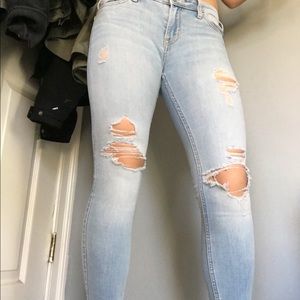 Light wash, skinny jeans hollister (0S)